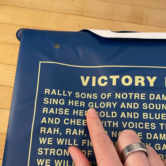 Notre Dame stadium seat cushion - Picture 6 of 6